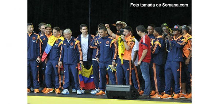 Transmisión y cubrimiento de celebración de la llegada de la Selección Colombia plantea debate sobre libertad de prensa