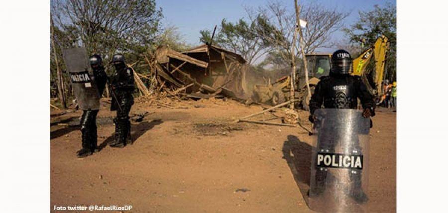 Detención ilegal de reportero guatemalteco por parte de policías de La Guajira