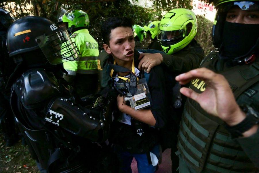 La FLIP rechaza graves agresiones del ESMAD en medio de las manifestaciones sociales