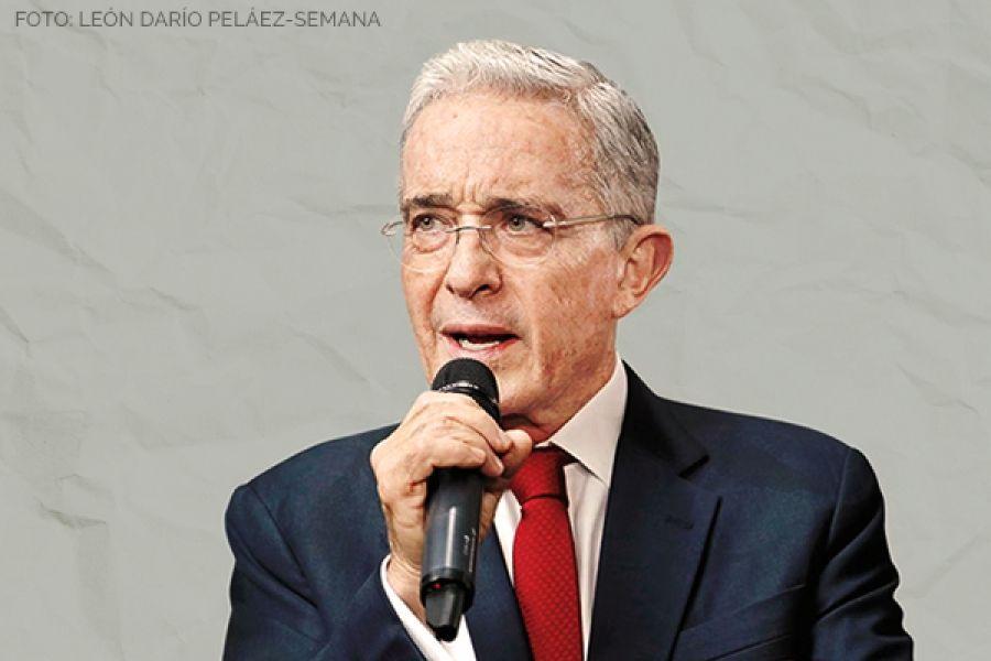 Rechazamos las acusaciones de Álvaro Uribe contra el periodista Daniel Coronell