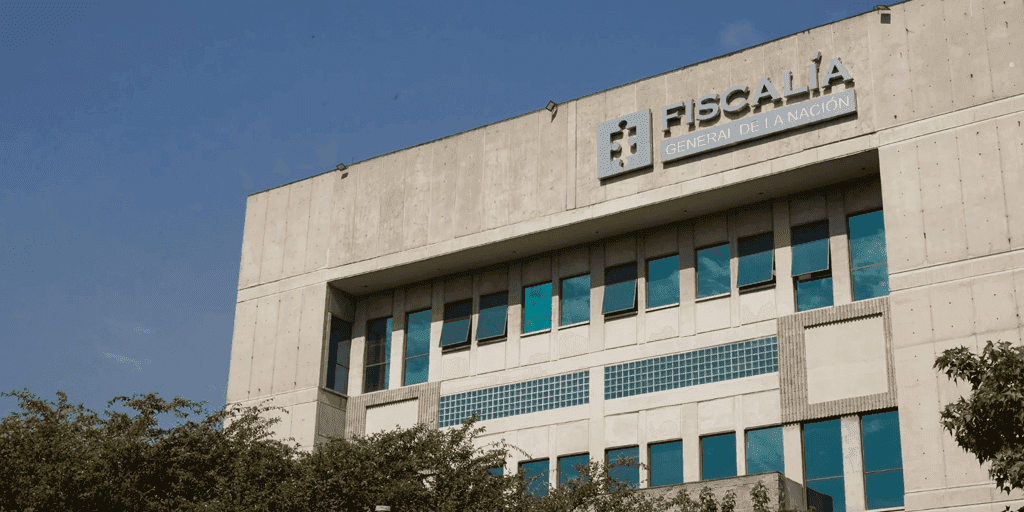 Fiscalía General de la Nación continúa acosando a Cambio